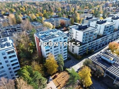 Täysikuu 10, Espoo