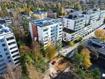 Täysikuu 10, Espoo