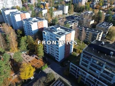 Täysikuu 10, Espoo