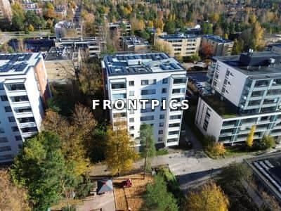Täysikuu 10, Espoo